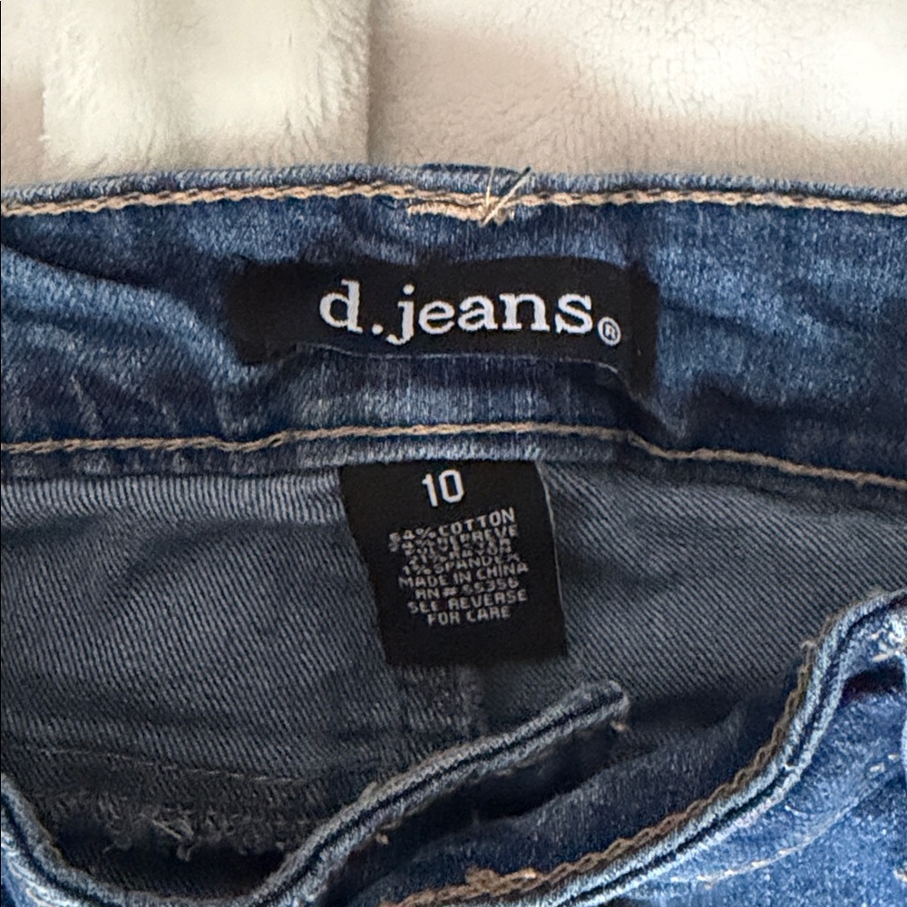 d. jeans Women's Dark Blue capri pants/Ankle Jeans - Picture 2 of 3